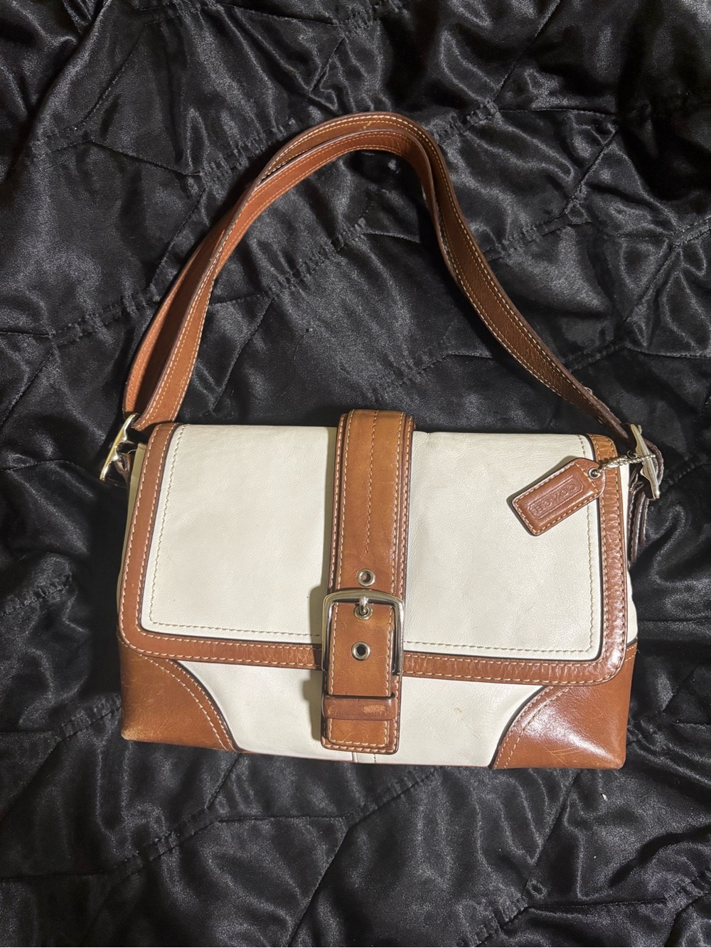 Coach Hampton Shoulder Bag | 2008 - Picture 2 of 8